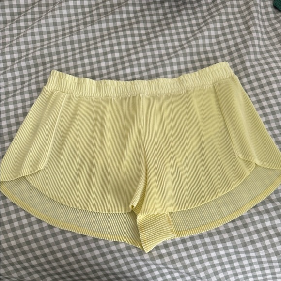 target all in motion shorts - Picture 2 of 4